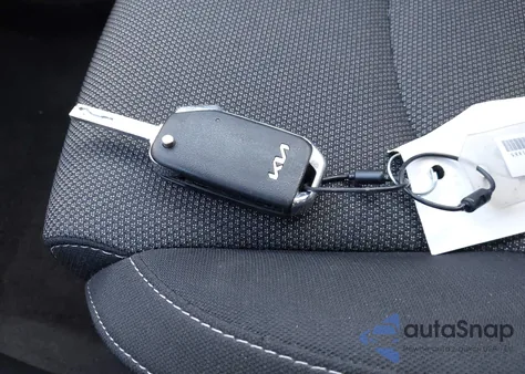 2024 Kia Forte Lxs z USA, uszkodzony, nr VIN 3KPF24AD2RE731885